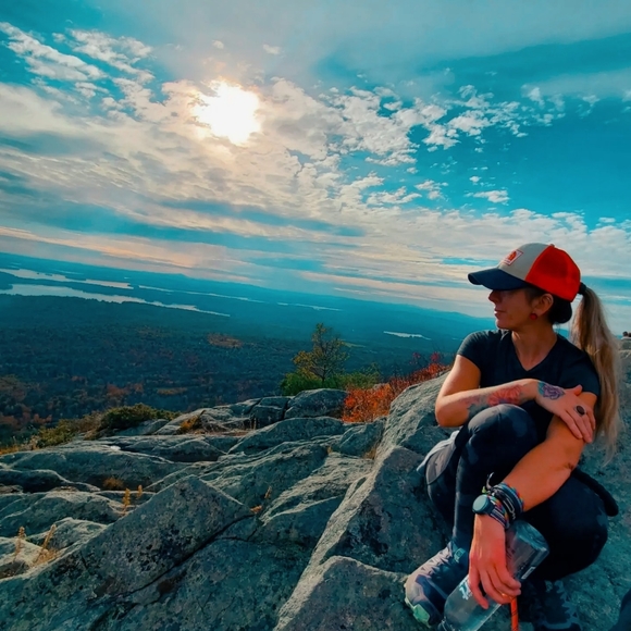 Meet your Posher, Tanya - Picture 3 of 4